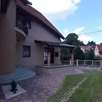 Marika Apartmanhaz アパート *