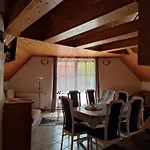 Marika Apartmanhaz *