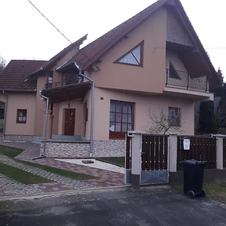 公寓 Marika Apartmanhaz 佐洛卡罗斯