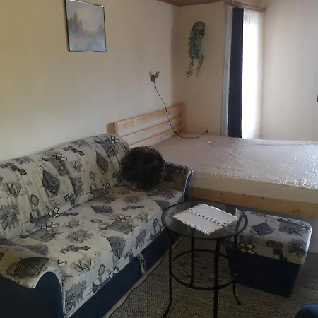Marika Apartmanhaz 公寓