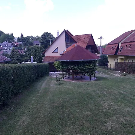 Marika Apartmanhaz דירה זלקרוס