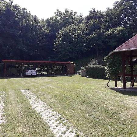 Marika Apartmanhaz * Zalakaros