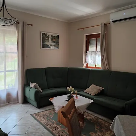 Marika Apartmanhaz Daire