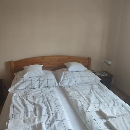 Marika Apartmanhaz *