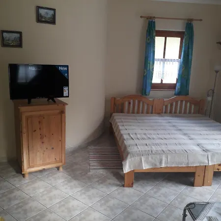 아파트 Marika Apartmanhaz *