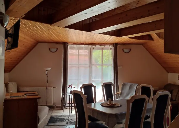 Marika Apartmanhaz *