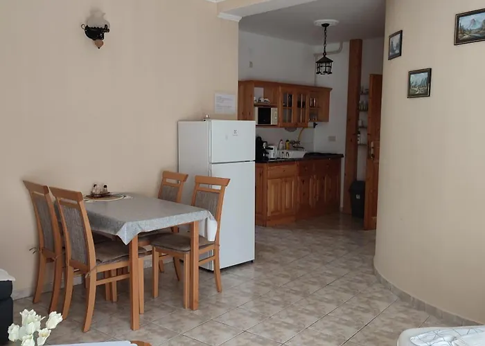 Marika Apartmanhaz