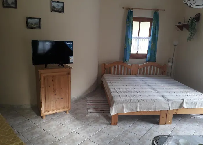 شقة Marika Apartmanhaz *